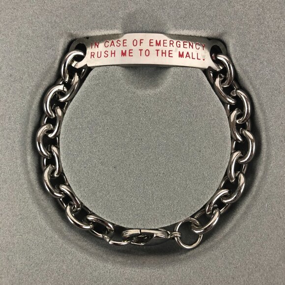 “In Case of Emergency Rush Me to The Mall” Spurious Phrase Chain Link Bracelet - Picture 5 of 11